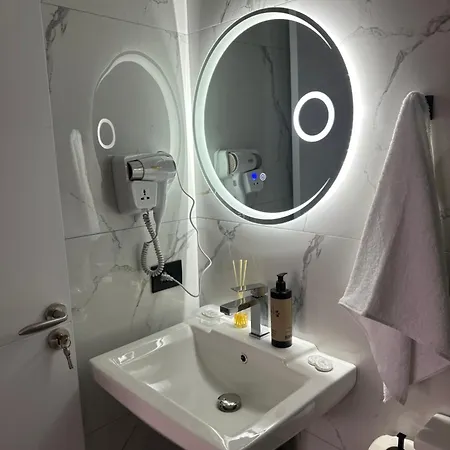 Pensión Sofia House 3*