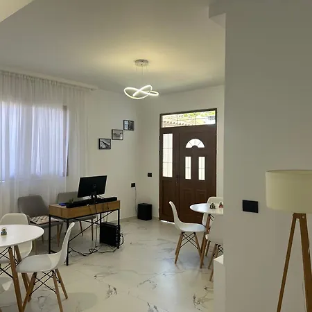 ゲストハウス Sofia House ベラト